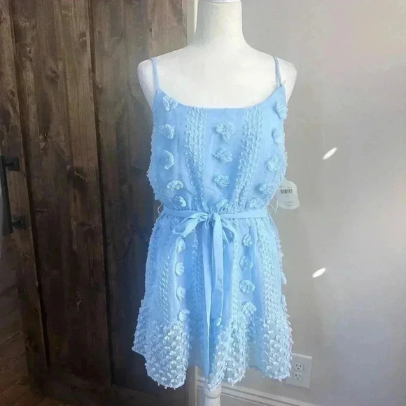 Altar'd State Beautiful Floral embroidered Slip dress
in size Large - Picture 1 of 8